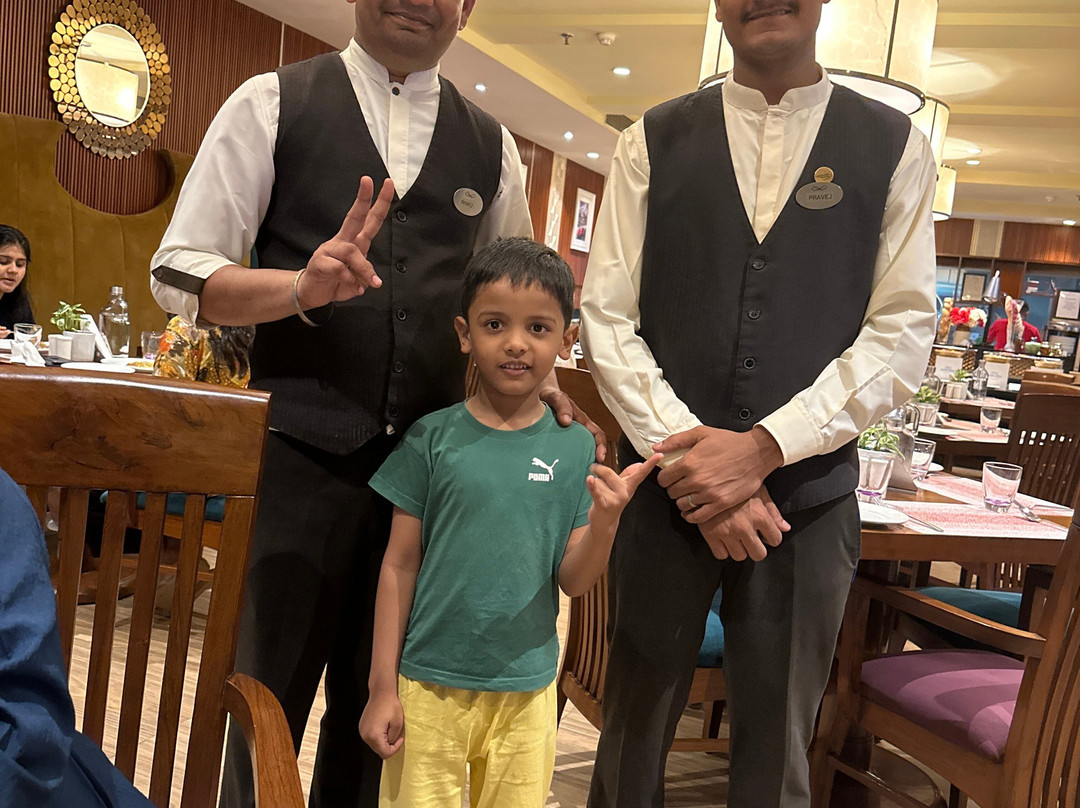 Deventure Sarovar Portico Kapashera主图
