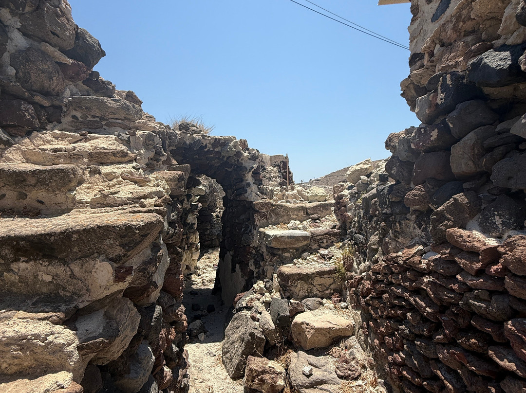 Venetian Castle of Santorini-阿克罗蒂里必去景点