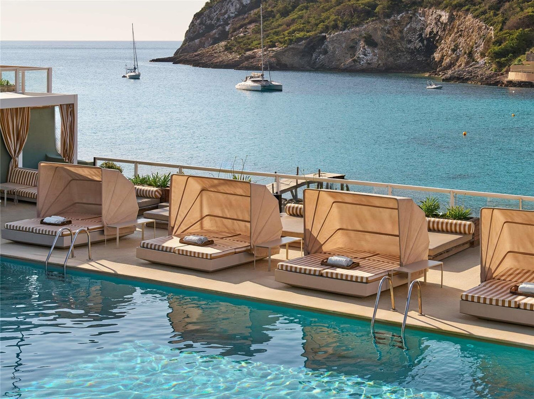 Cala Llonga酒店住宿-Mondrian Ibiza