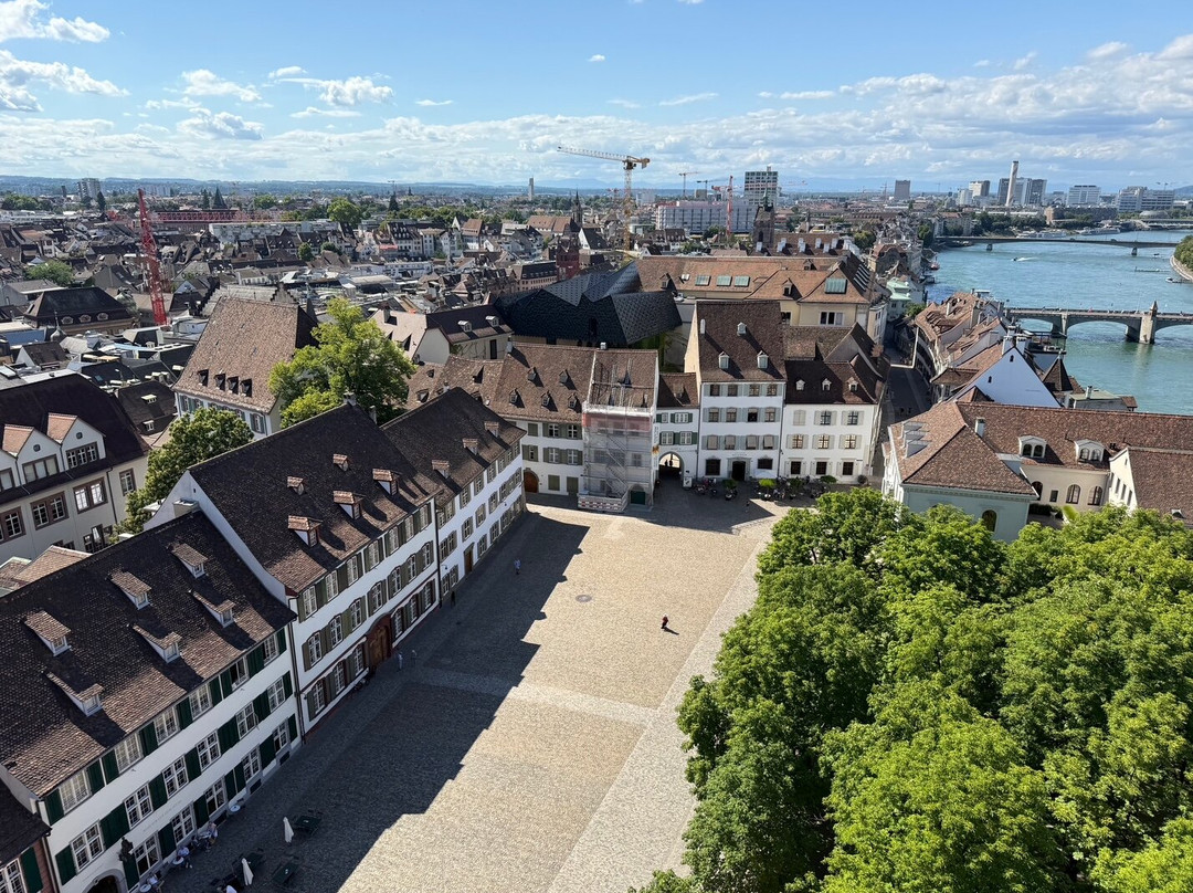 Müensterplatz-巴塞尔必去景点