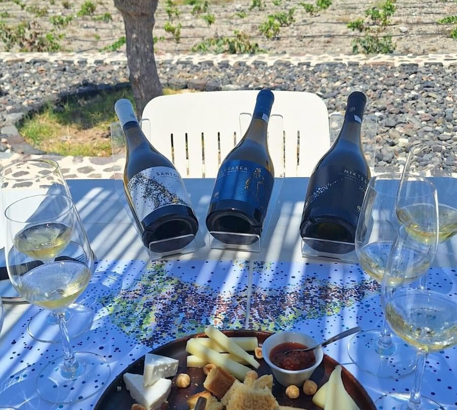 Mikra Thira-Potamos必去景点