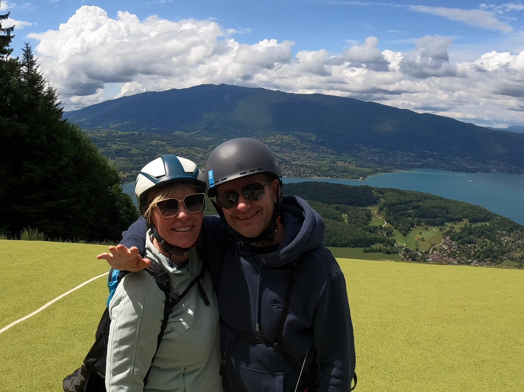 Les Grands Espaces Parapente Annecy-塔卢瓦尔必去景点