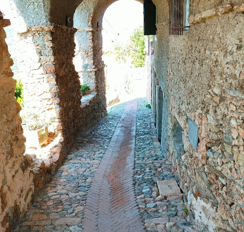 Antico Borgo Saraceno-Borgio Verezzi必去景点