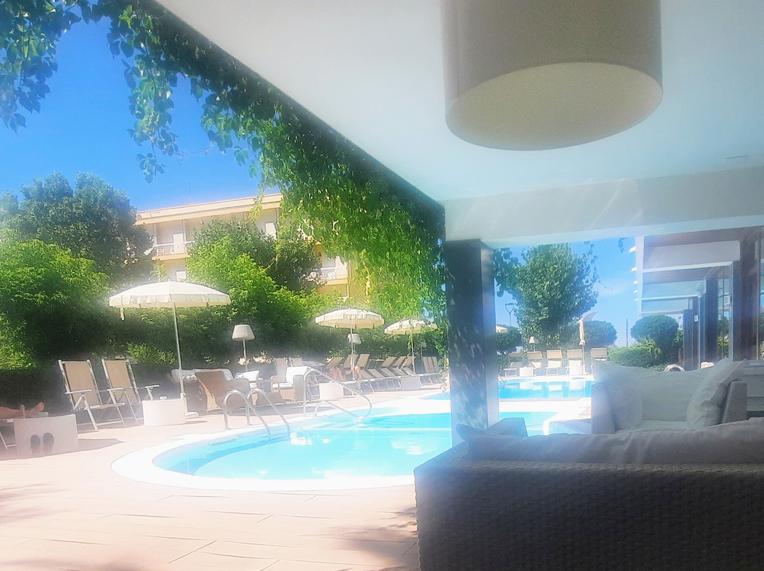 Hotel Alexander主图