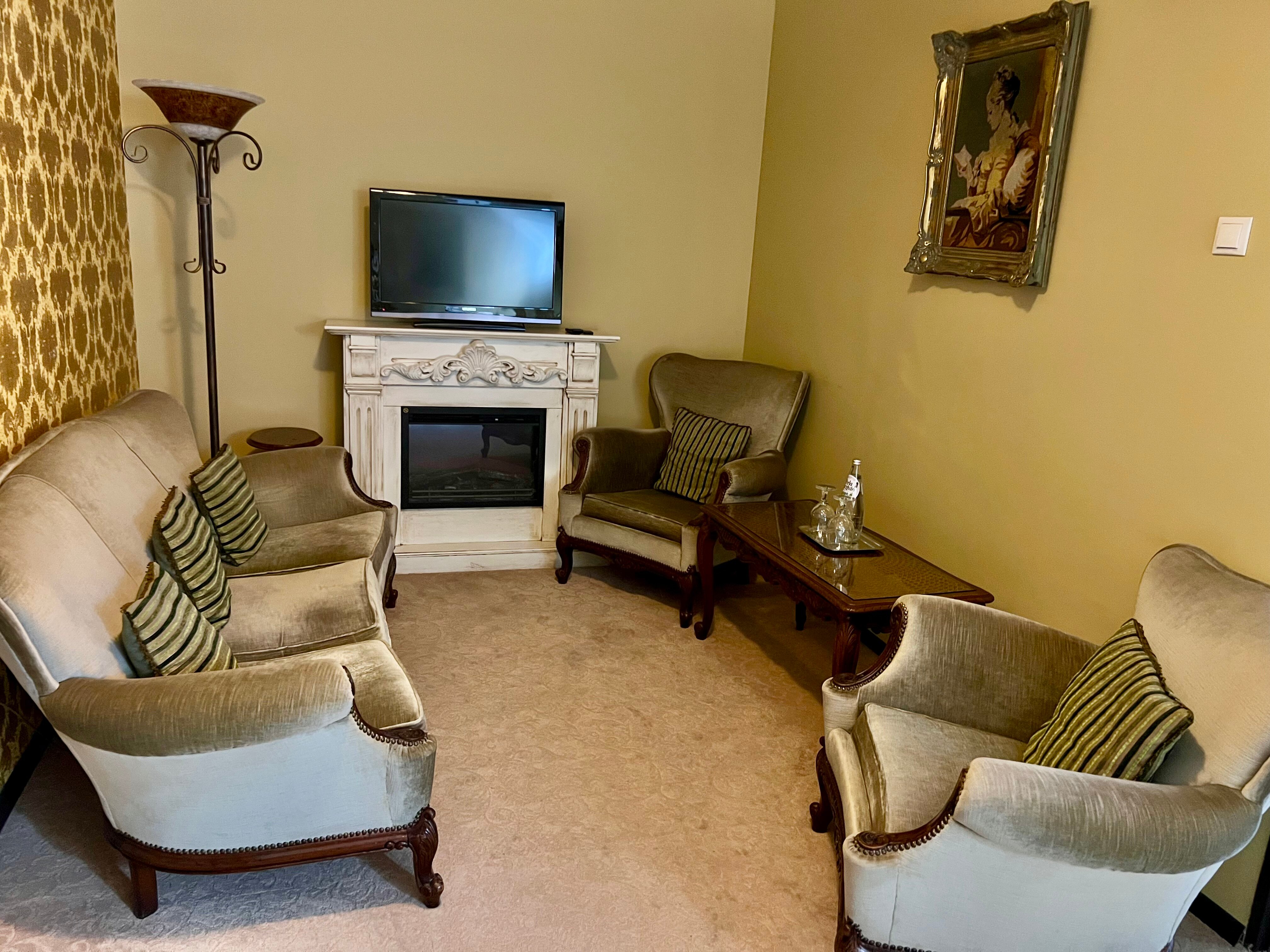 Conacul Benke-官方