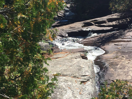 Raven Lake-Dorset必去景点