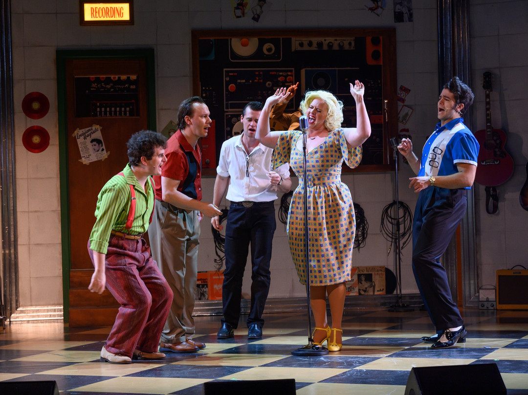 Confederation Centre of the Arts-夏洛特镇必去景点