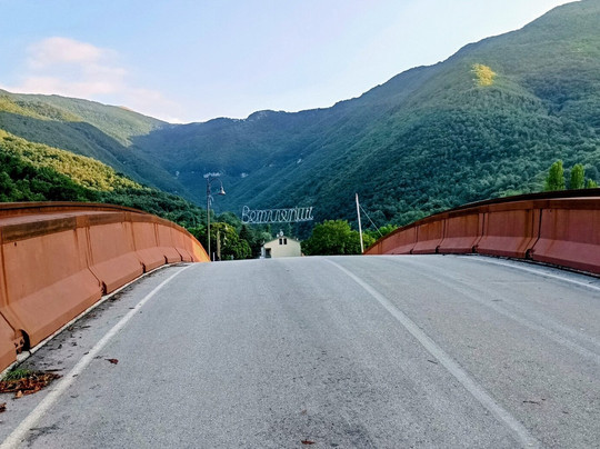 Castello-Fiuminata必去景点