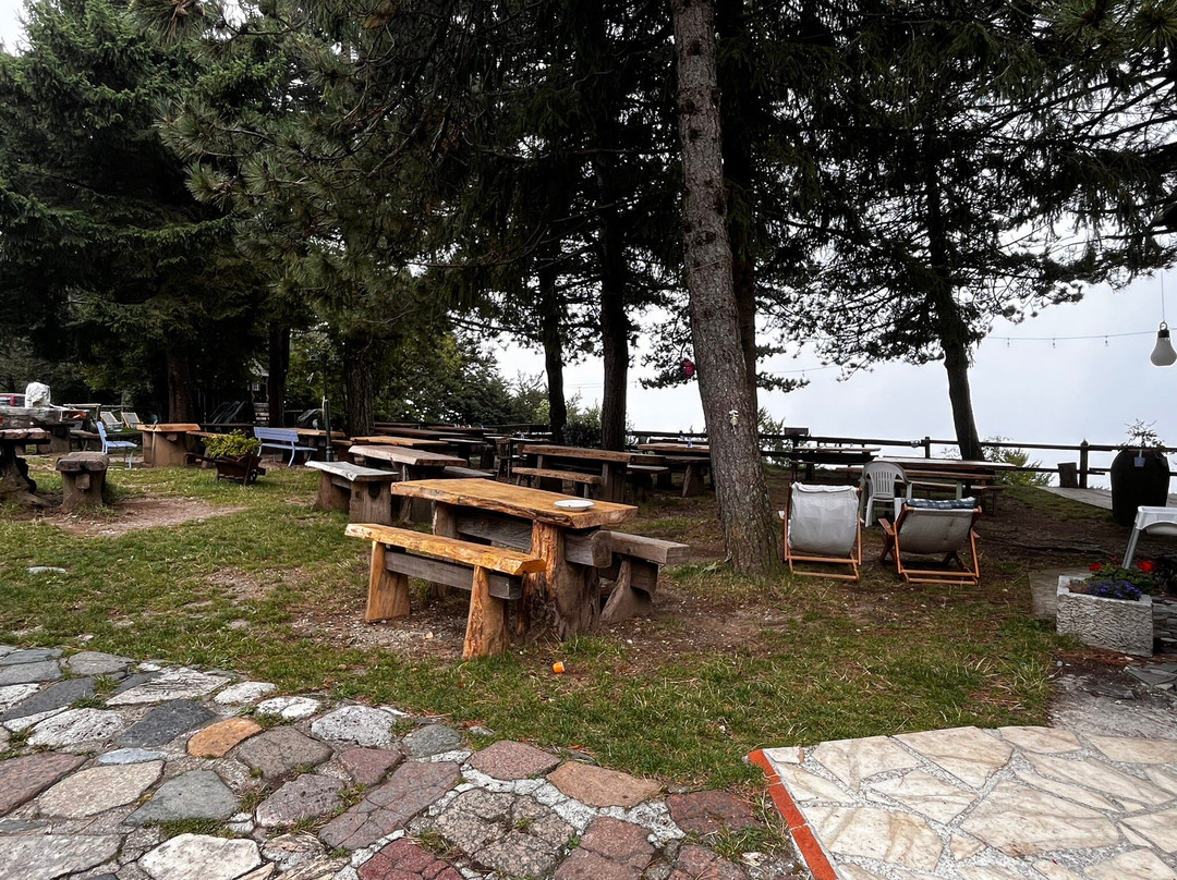 Campocecina Carrara Ms-卡拉拉必去景点