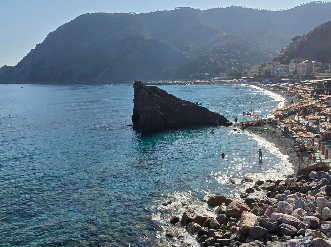 Spiaggia di Fegina-滨海蒙特罗梭必去景点