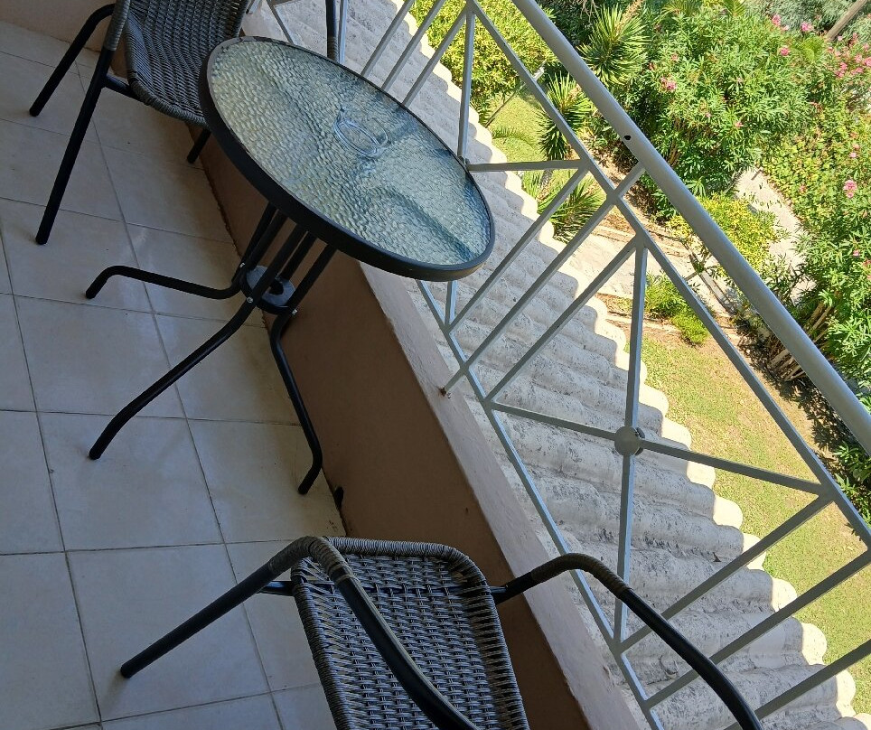 Tellis Holiday Rooms By Hotelius主图