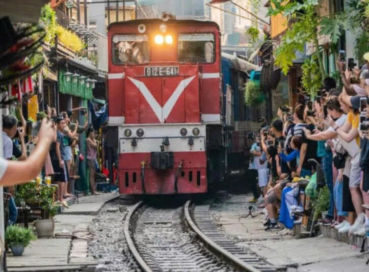 Hanoi Train Street-河内必去景点