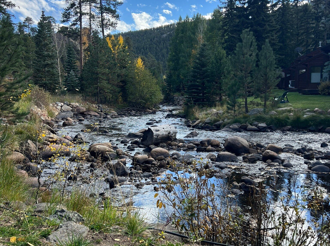 Boulder Brook on Fall River主图