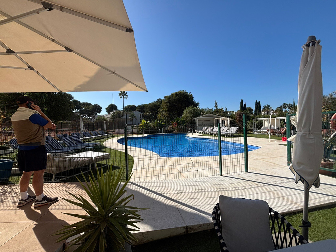 El Pelirrojo Restaurant at Miraflores Tennis Club