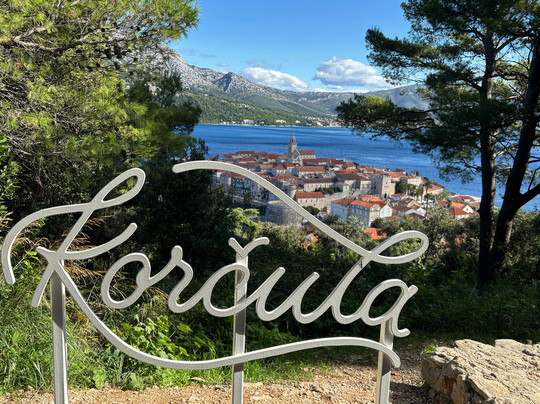 Genuine Tours  by Ella-萨格勒布必去景点