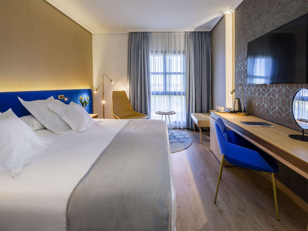 Barceló Cáceres V Centenario主图