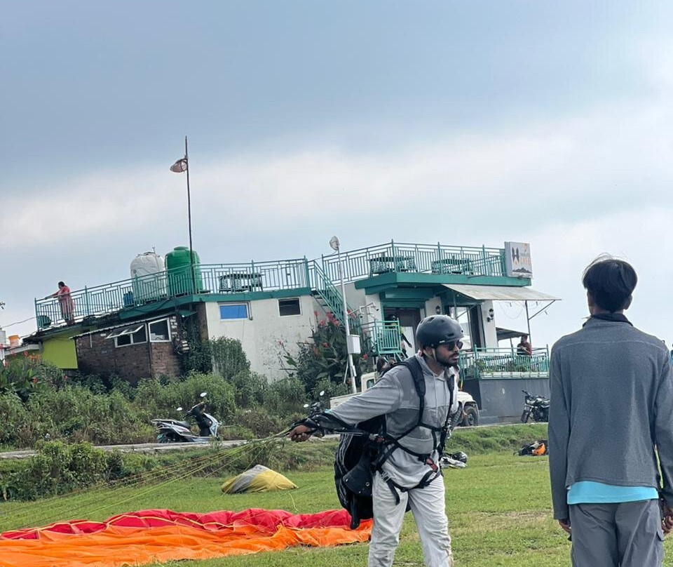 Skylark School of Paragliding-Bir必去景点