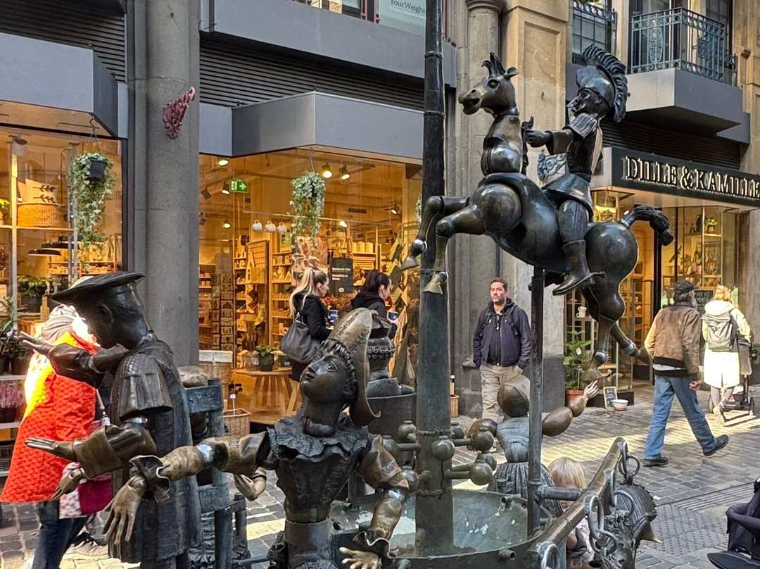 Puppenbrunnen-亚琛必去景点