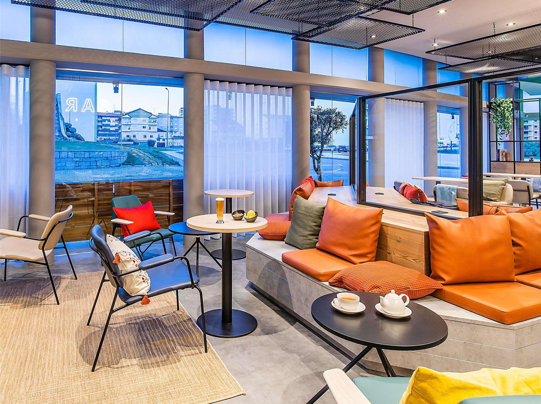 Sao Juliao de Palacios e Deilao酒店住宿-宜必思布拉干萨酒店