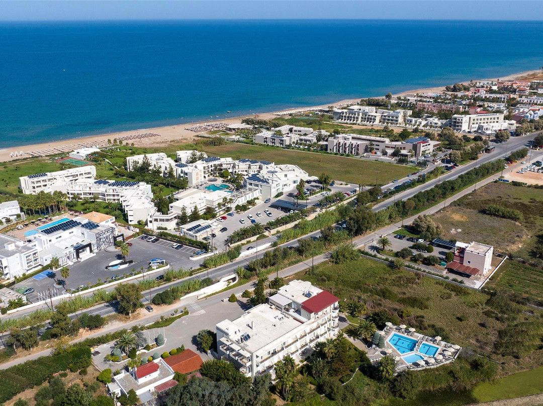 Paralia Kourna酒店住宿-Hotel Vantaris Garden