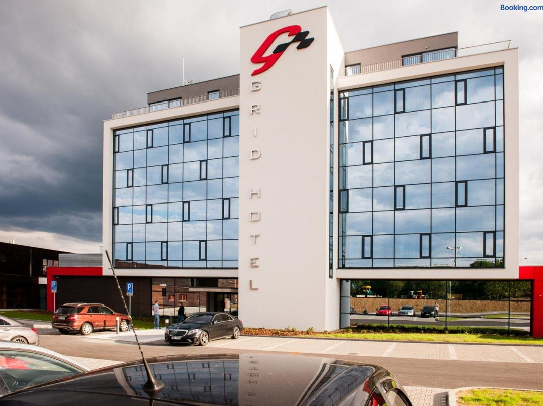 Grid Hotel主图