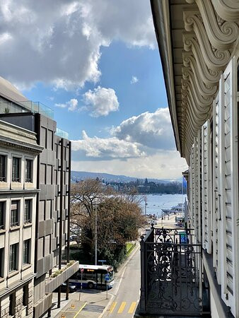 巴尔拉克酒店主图