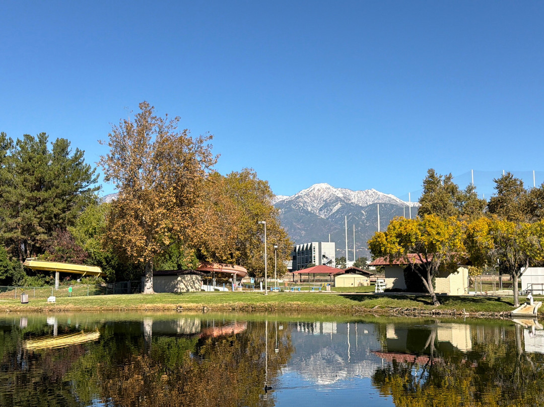 Whispering Lakes Dog Park-安大略必去景点