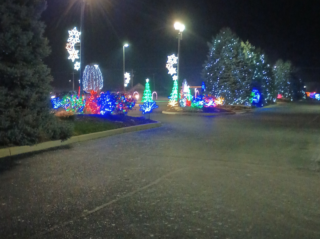 Blue Gate Garden Inn - Shipshewana Hotel主图