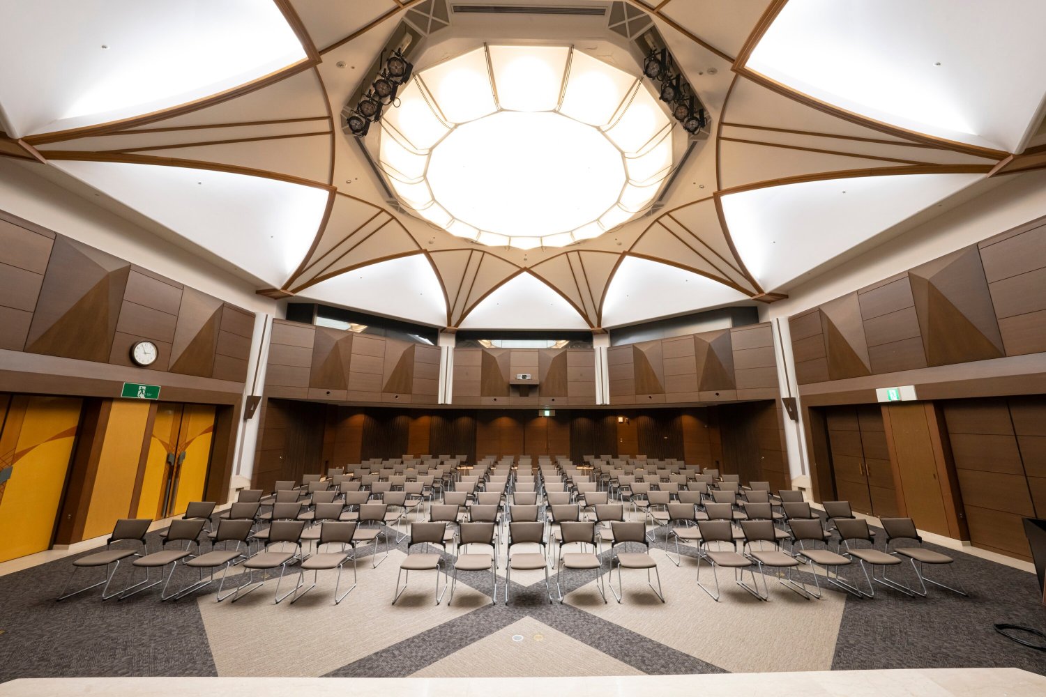 Shonan Village Center-商务中心/多功能厅