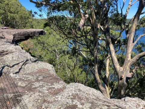 Hanging Rock Lookout-瑙拉必去景点