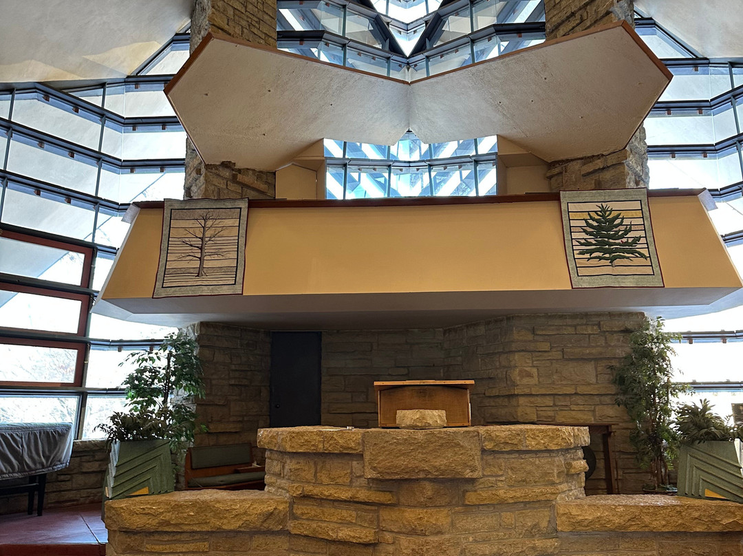 Frank Lloyd Wright's Unitarian Meeting House-麦迪逊必去景点