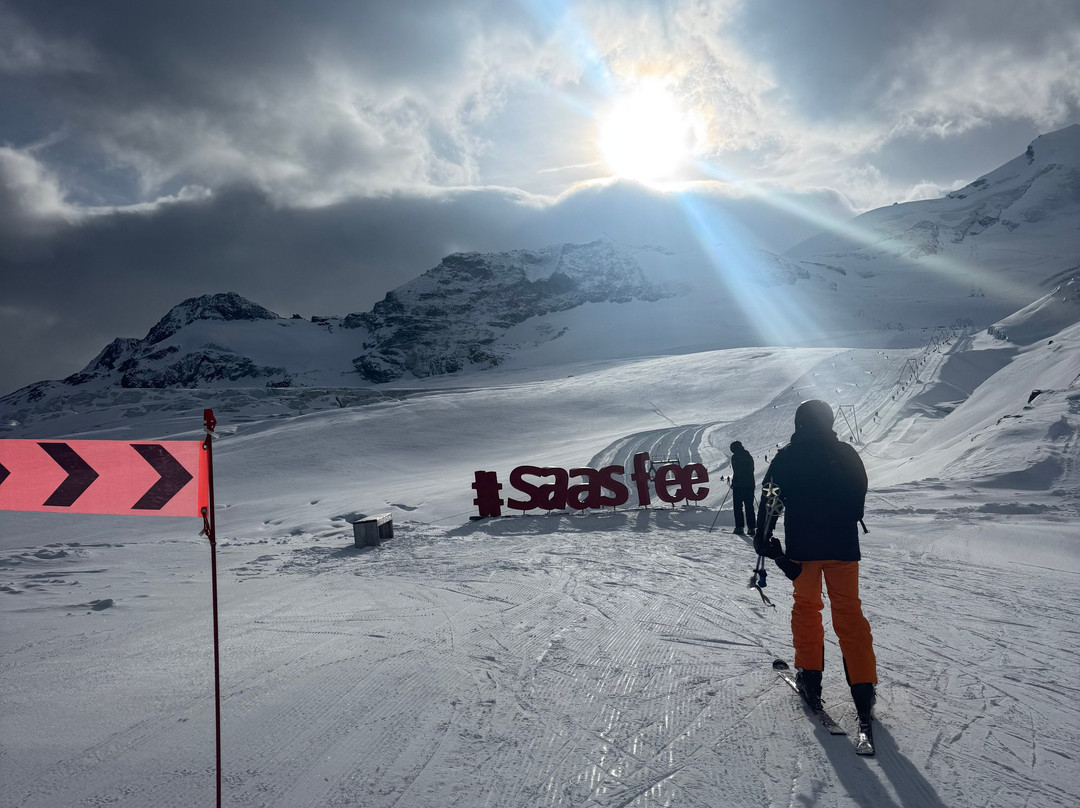 Eskimos Ski School-萨斯费必去景点