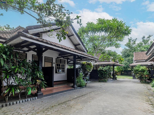 Hotel O Losmen Ida Near PT. Narmada Awet Muda (Pabrik Lingsar)