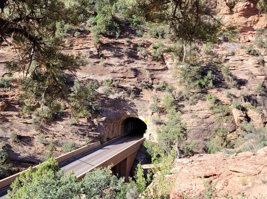 Zion-Mt. Carmel Tunnel-锡安国家公园必去景点