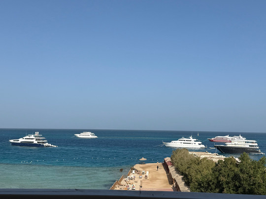 Moonbeach Resort主图