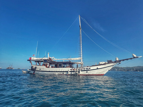 Cruising Raja Ampat - Wisesa Liveaboard-索龙必去景点