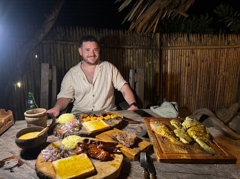 Natural Bar Grill & Drinks