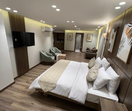 Lake Plaza Luxury Rooms