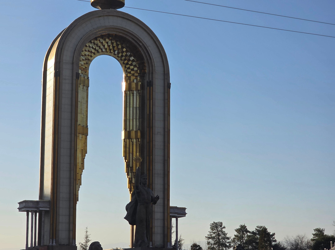 Statue of Ismoil Somoni-杜尚别必去景点