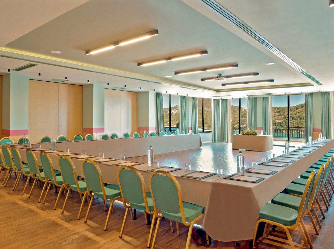 雅典阿提卡里维埃拉道玺温德姆酒店主图