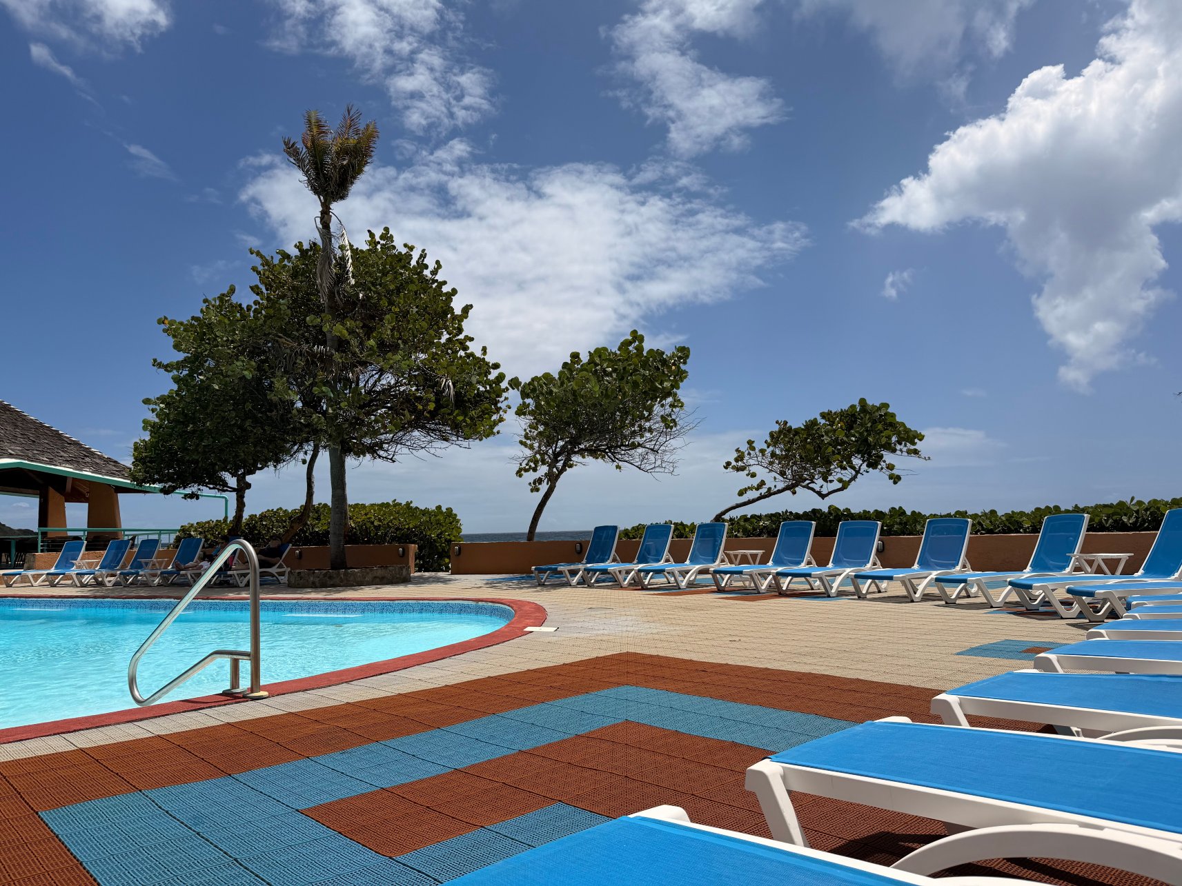 葡萄树湾酒店及别墅-官方