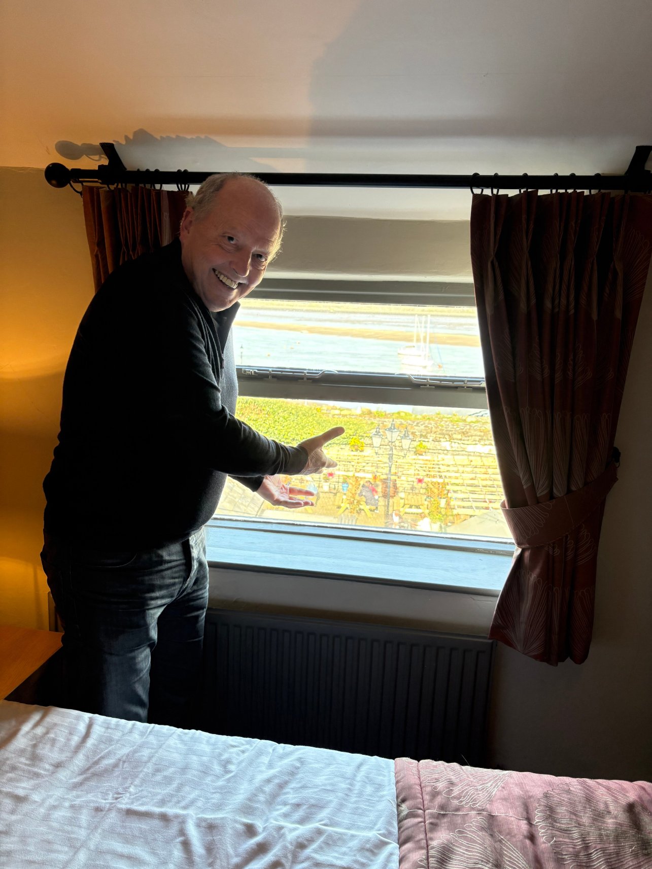 乔治与龙酒店-官方