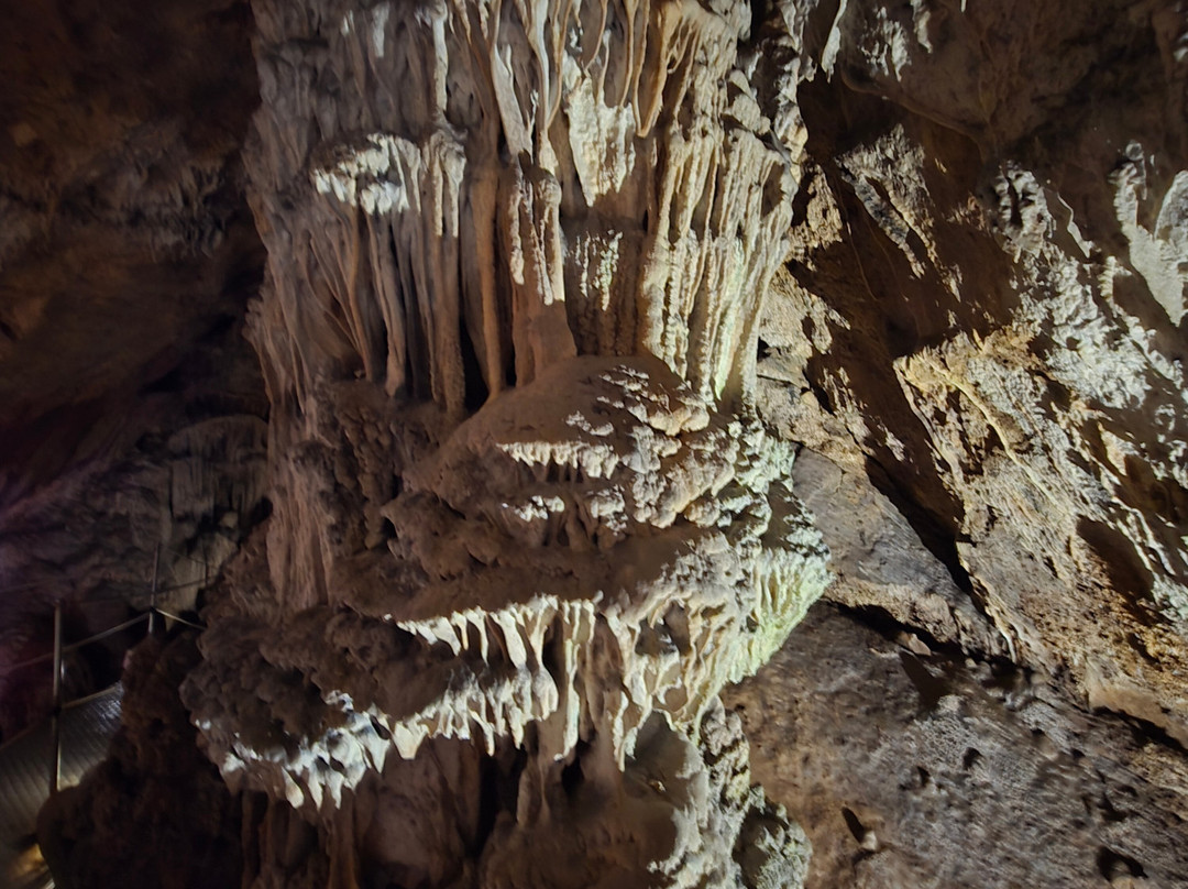 Sfentoni Cave-Zoniana必去景点