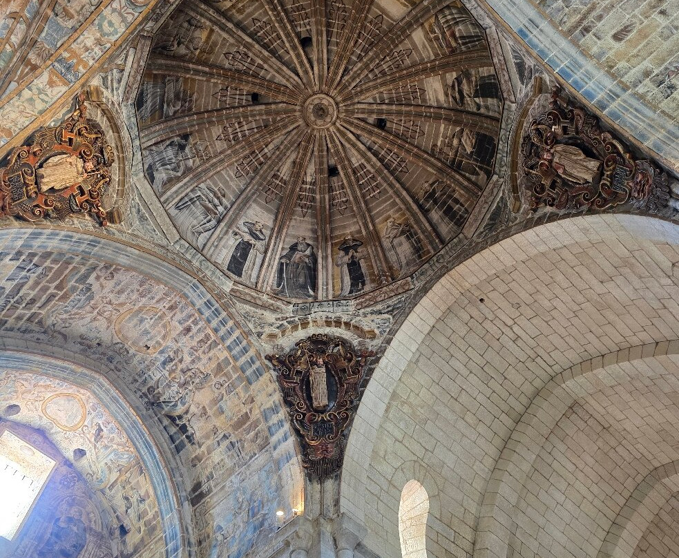 Monasterio de Oseira-San Cristovo de Cea必去景点