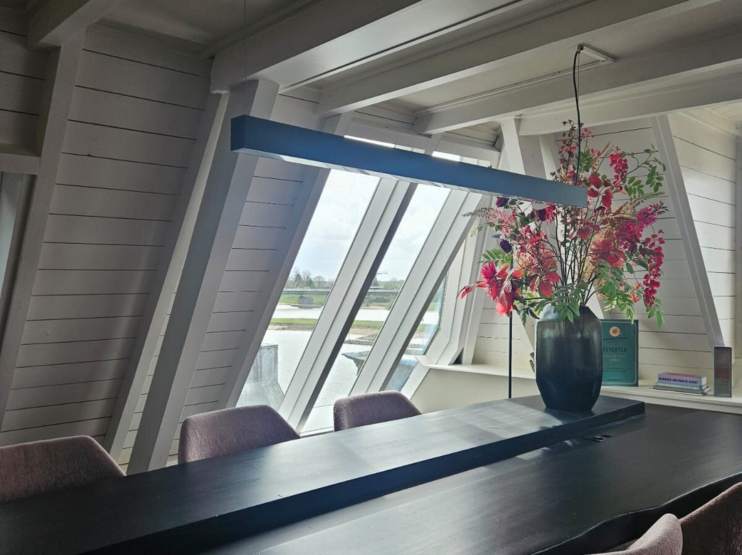 The River Suites主图