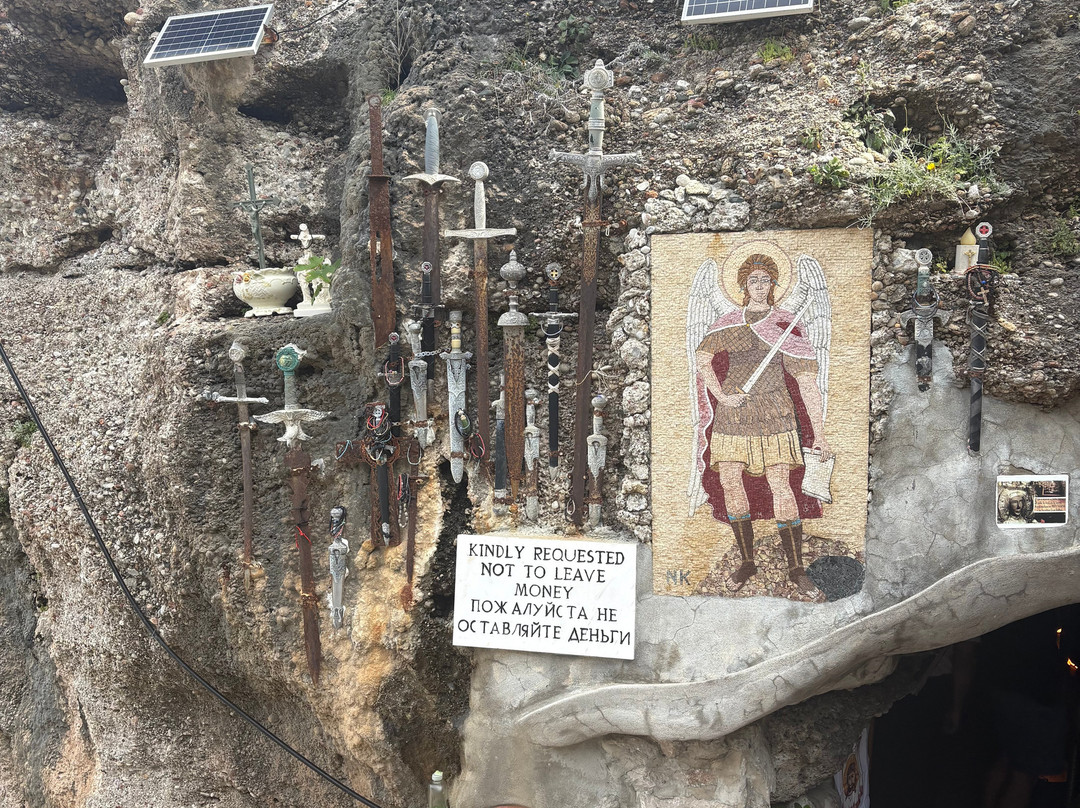 Cave Archangel Michael Panormitis-罗德城必去景点