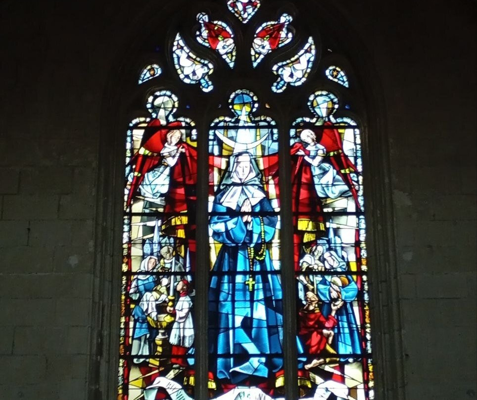 Eglise Saint-Pierre de Saumur-梭缪尔必去景点