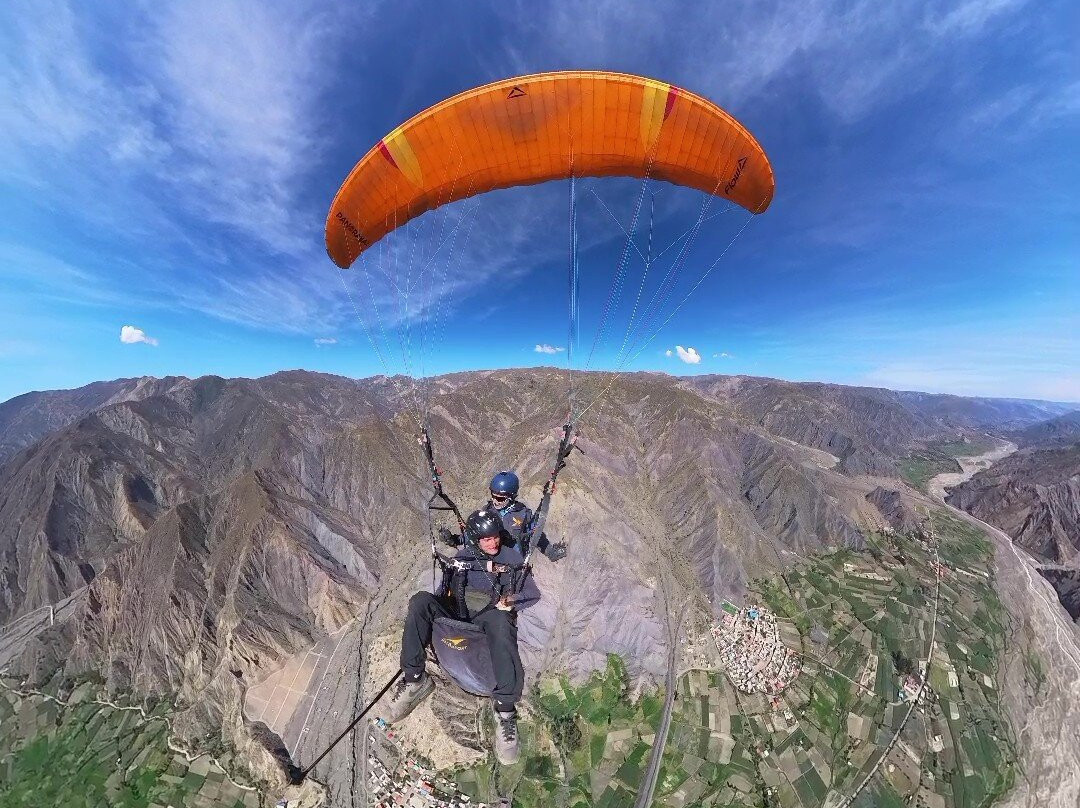 Paragliding in La Paz - Day Tour-拉巴斯必去景点
