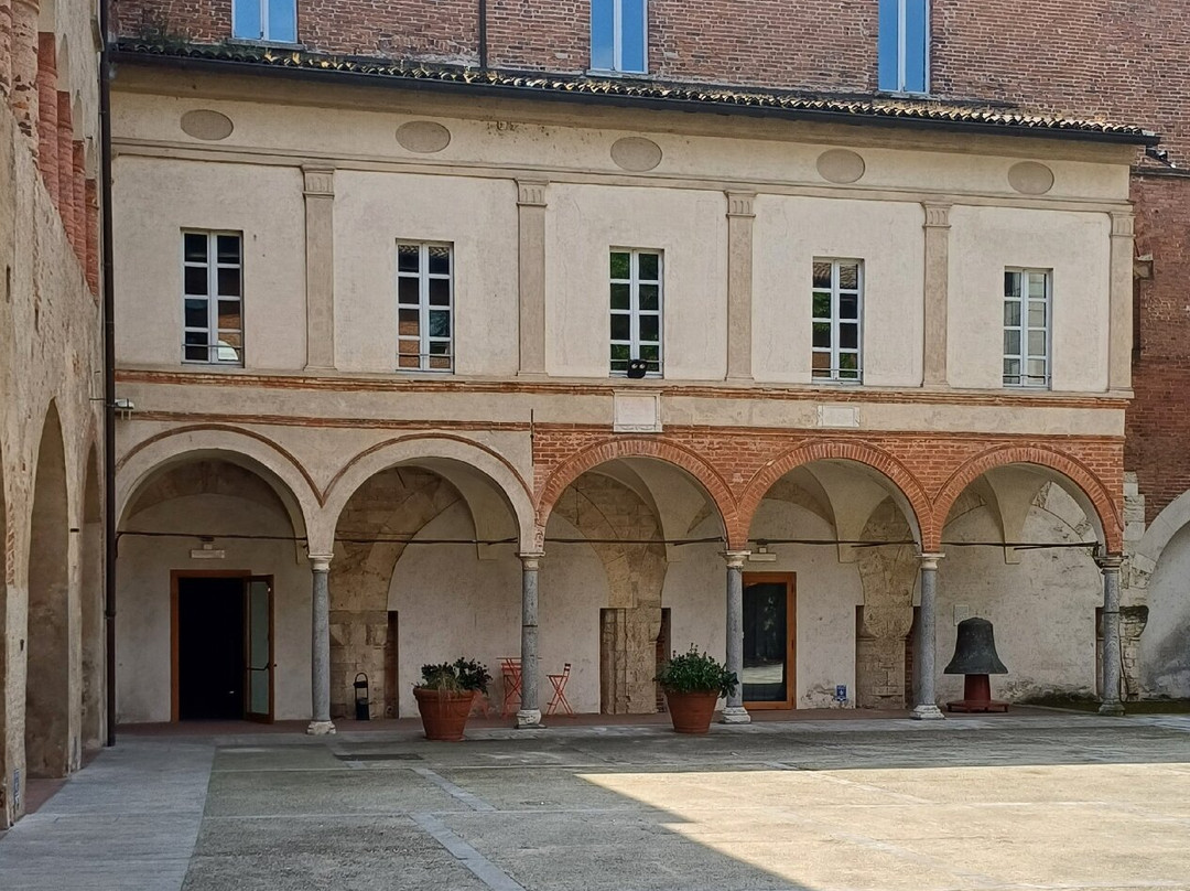 Palazzo Broletto-帕维亚必去景点