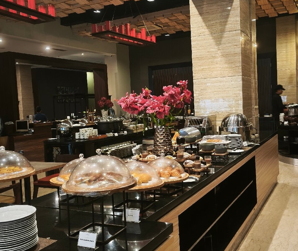 打横市地平线酒店主图
